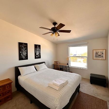 Bodhi House, Joshua Tree National Park Hostel ทเวนตีไนน์พาล์มส์ ภายนอก รูปภาพ