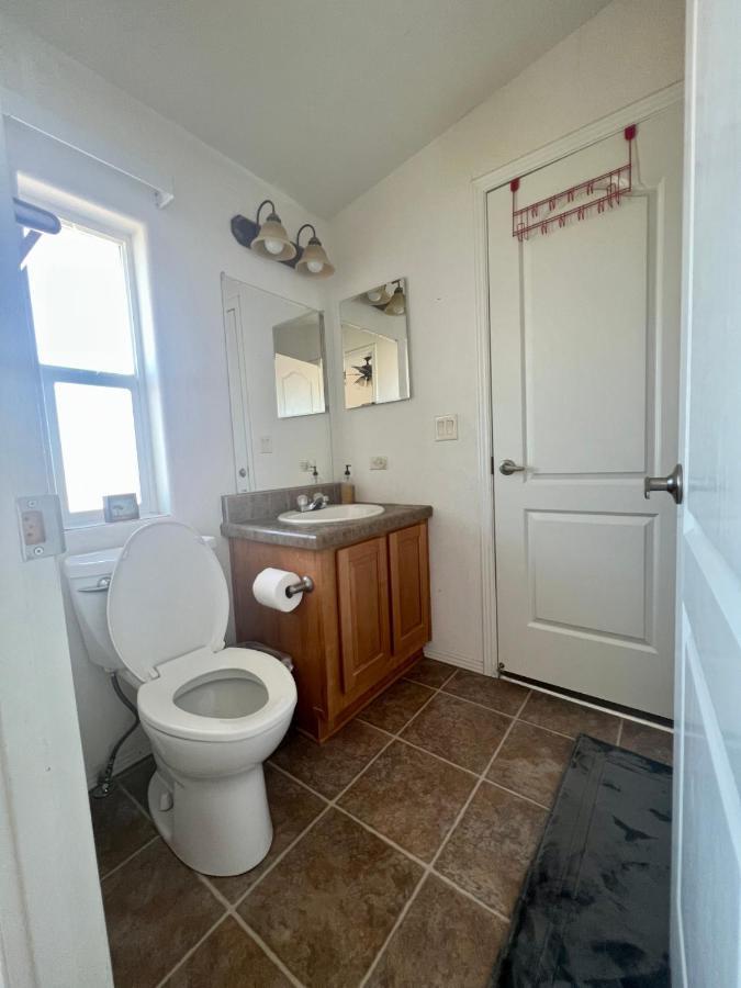 Bodhi House, Joshua Tree National Park Hostel ทเวนตีไนน์พาล์มส์ ภายนอก รูปภาพ