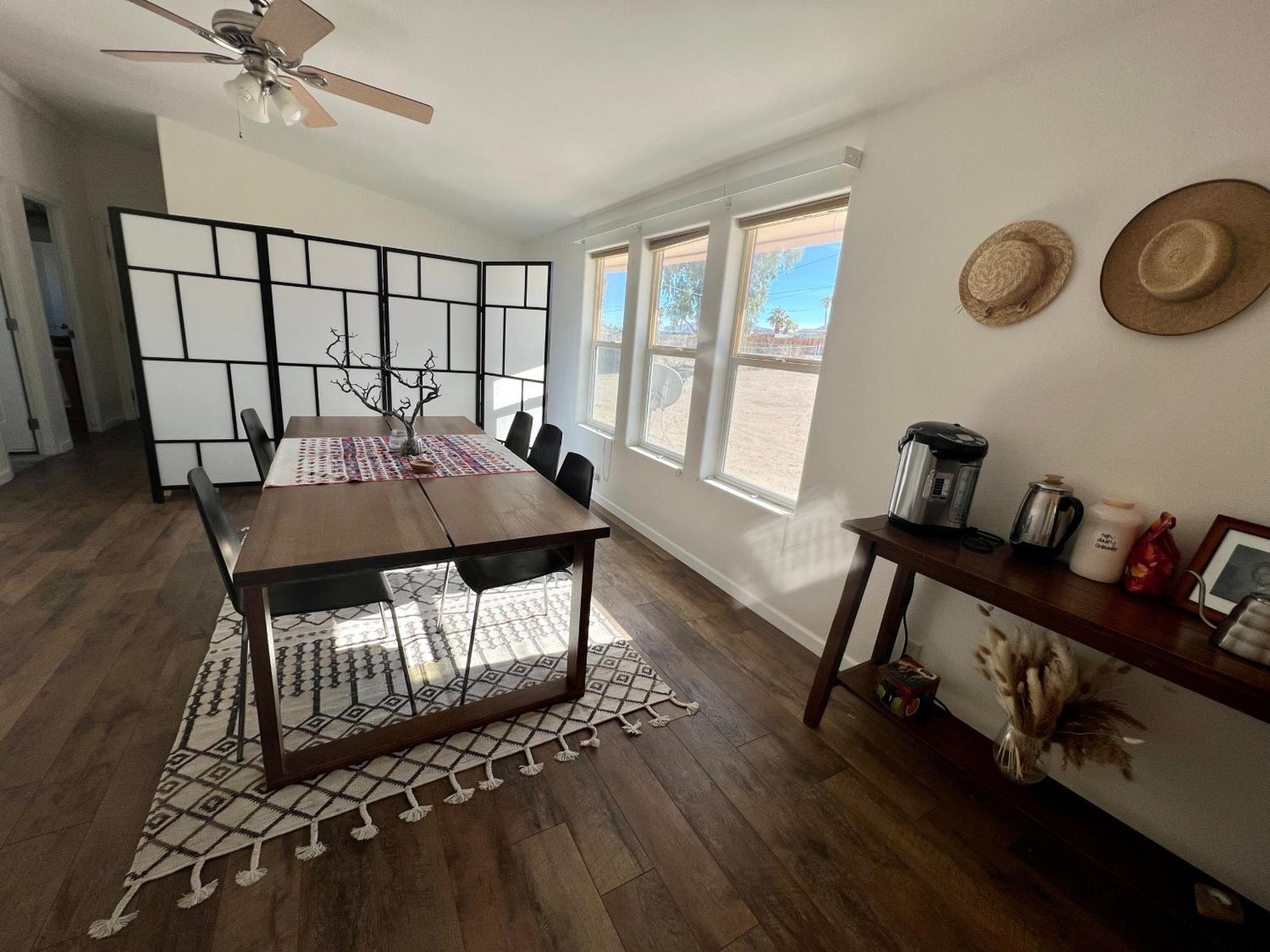 Bodhi House, Joshua Tree National Park Hostel ทเวนตีไนน์พาล์มส์ ภายนอก รูปภาพ