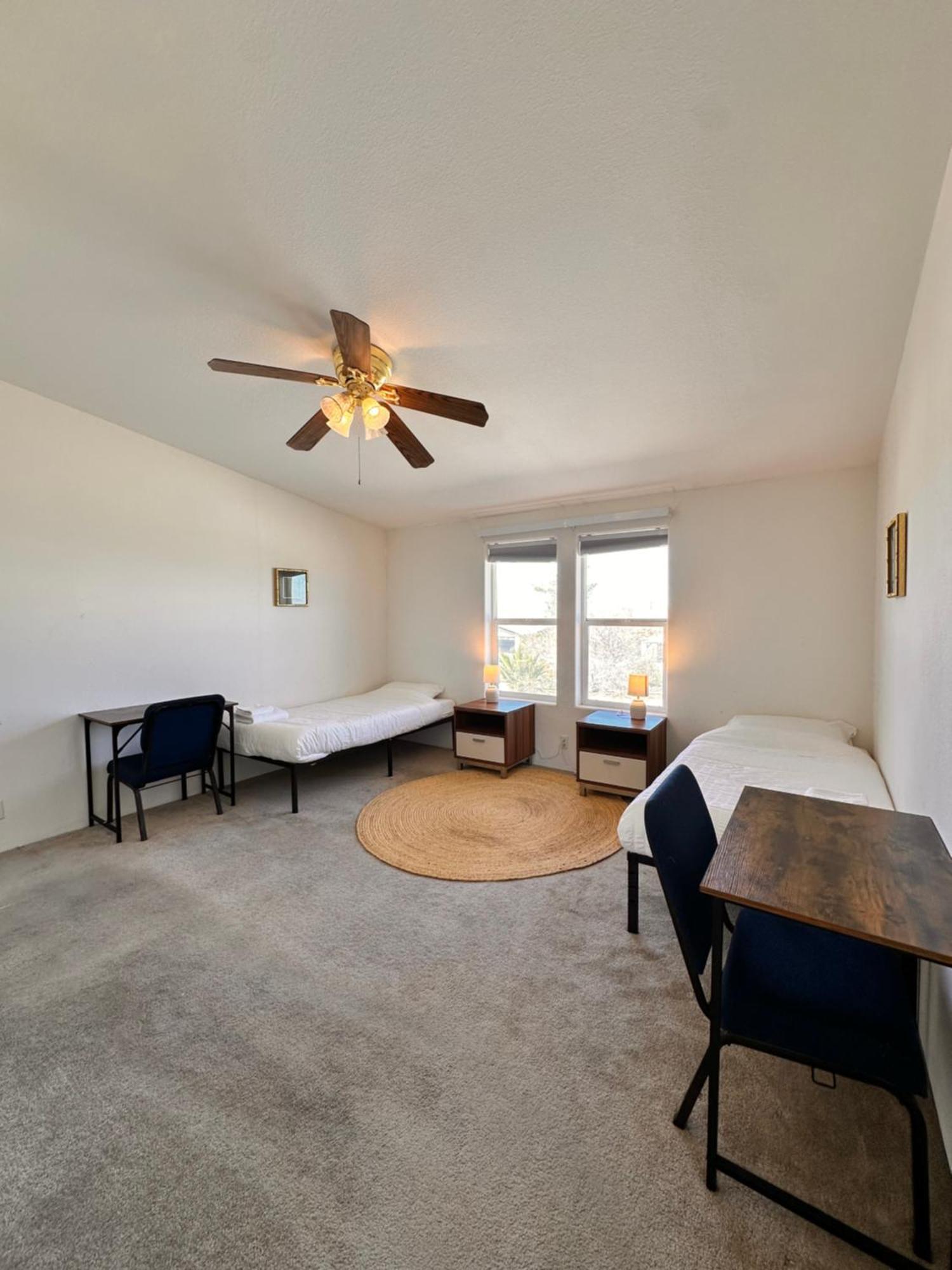 Bodhi House, Joshua Tree National Park Hostel ทเวนตีไนน์พาล์มส์ ภายนอก รูปภาพ