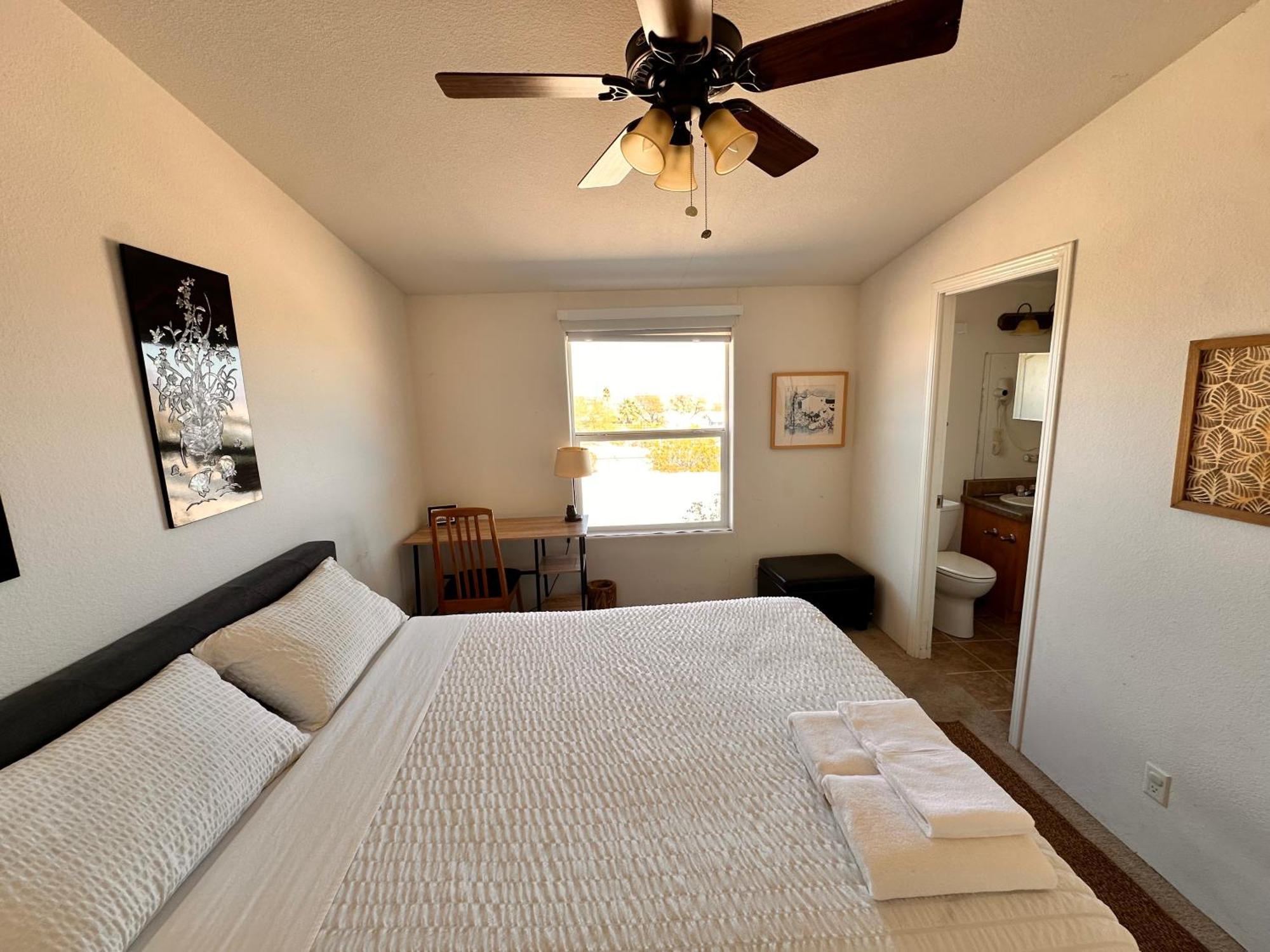 Bodhi House, Joshua Tree National Park Hostel ทเวนตีไนน์พาล์มส์ ภายนอก รูปภาพ