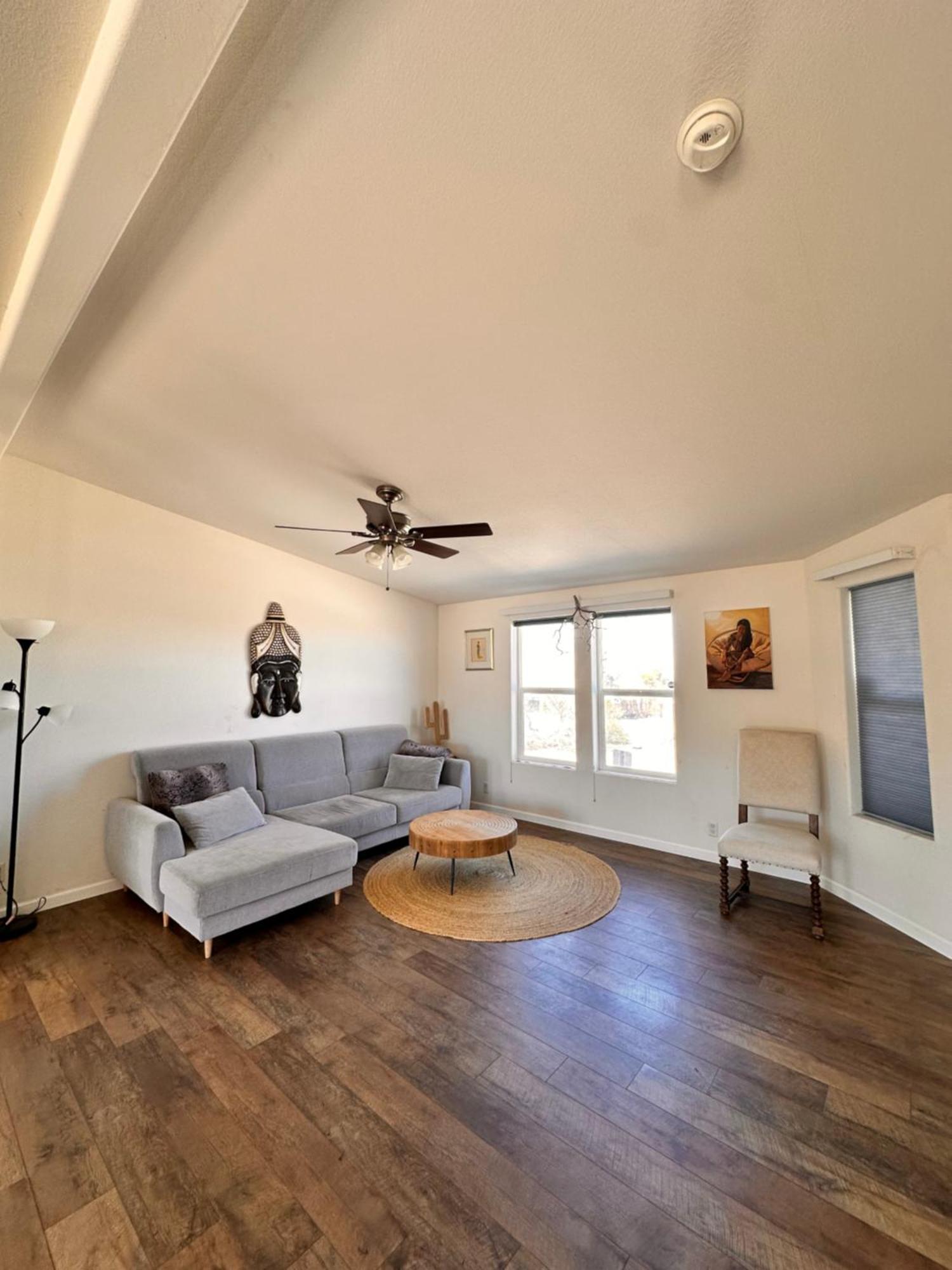 Bodhi House, Joshua Tree National Park Hostel ทเวนตีไนน์พาล์มส์ ภายนอก รูปภาพ