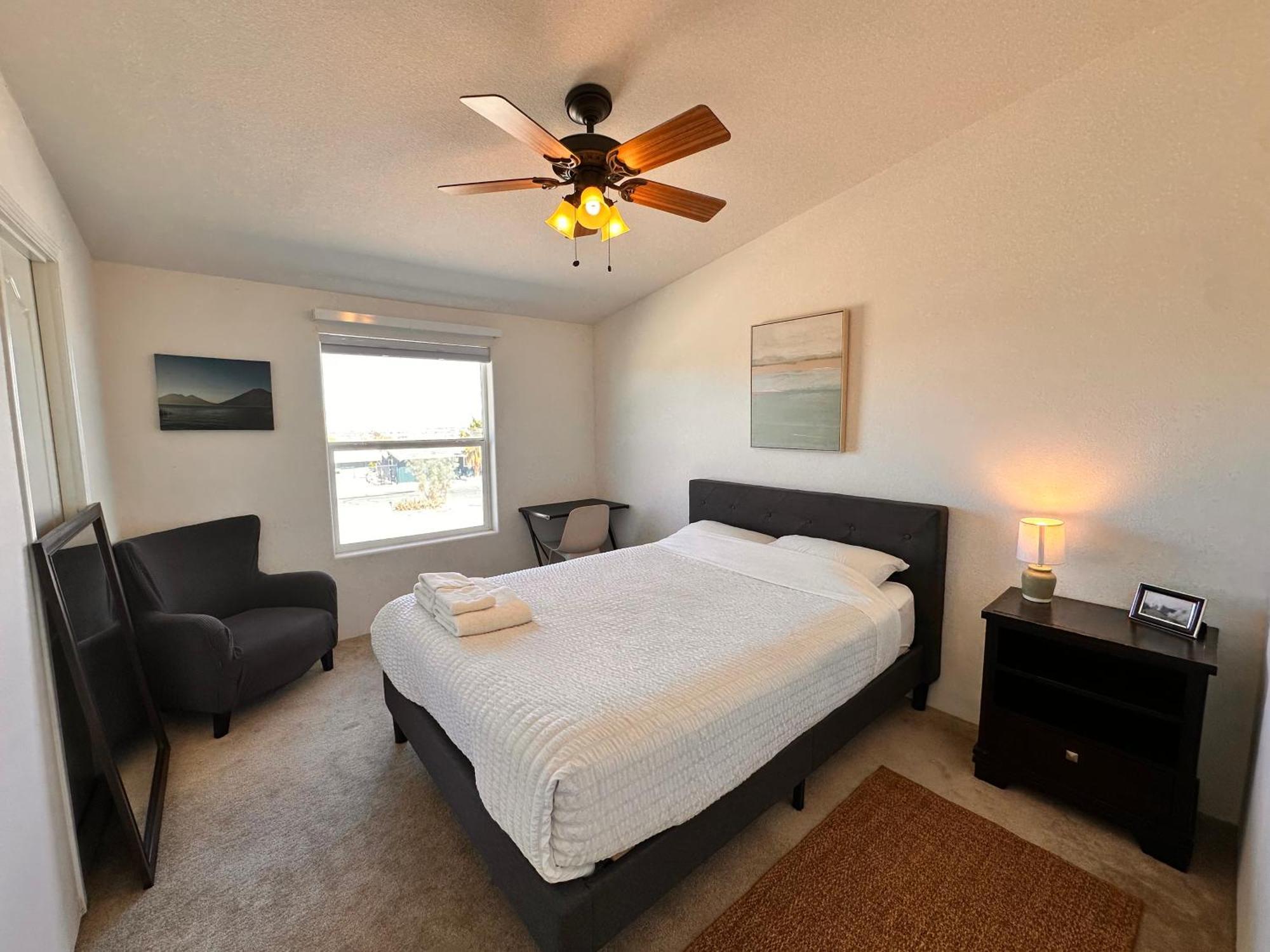 Bodhi House, Joshua Tree National Park Hostel ทเวนตีไนน์พาล์มส์ ภายนอก รูปภาพ