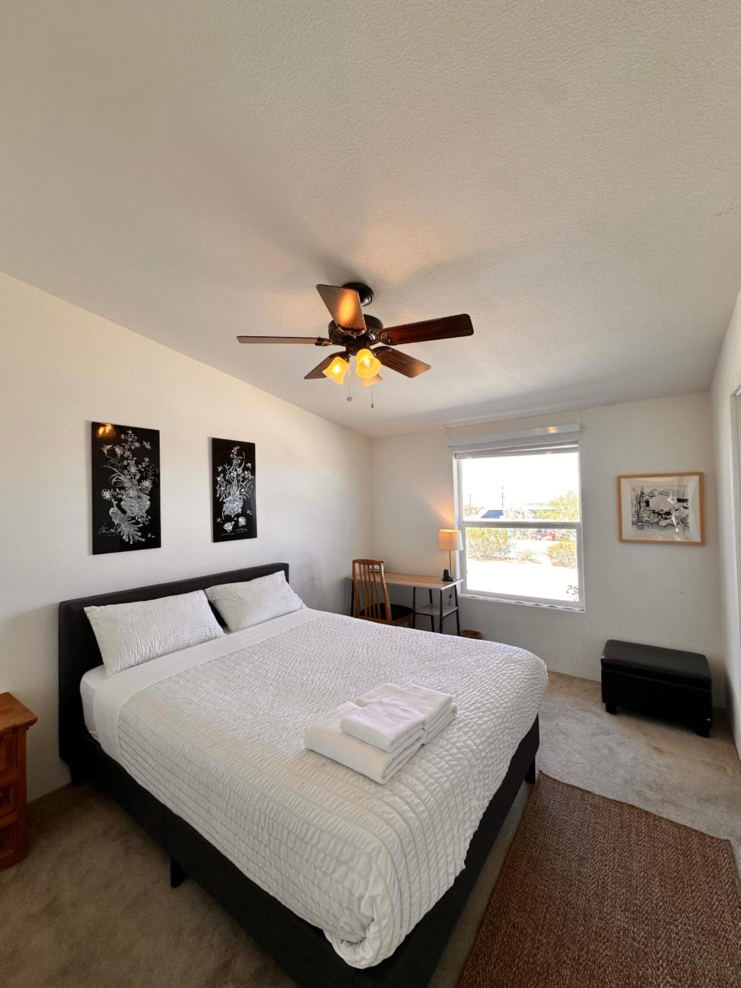 Bodhi House, Joshua Tree National Park Hostel ทเวนตีไนน์พาล์มส์ ภายนอก รูปภาพ