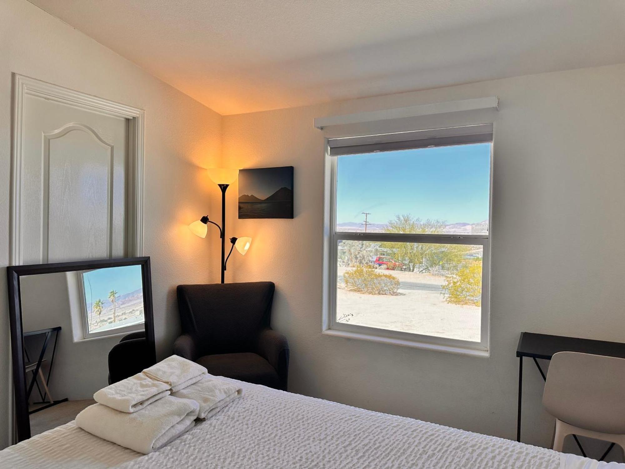 Bodhi House, Joshua Tree National Park Hostel ทเวนตีไนน์พาล์มส์ ภายนอก รูปภาพ